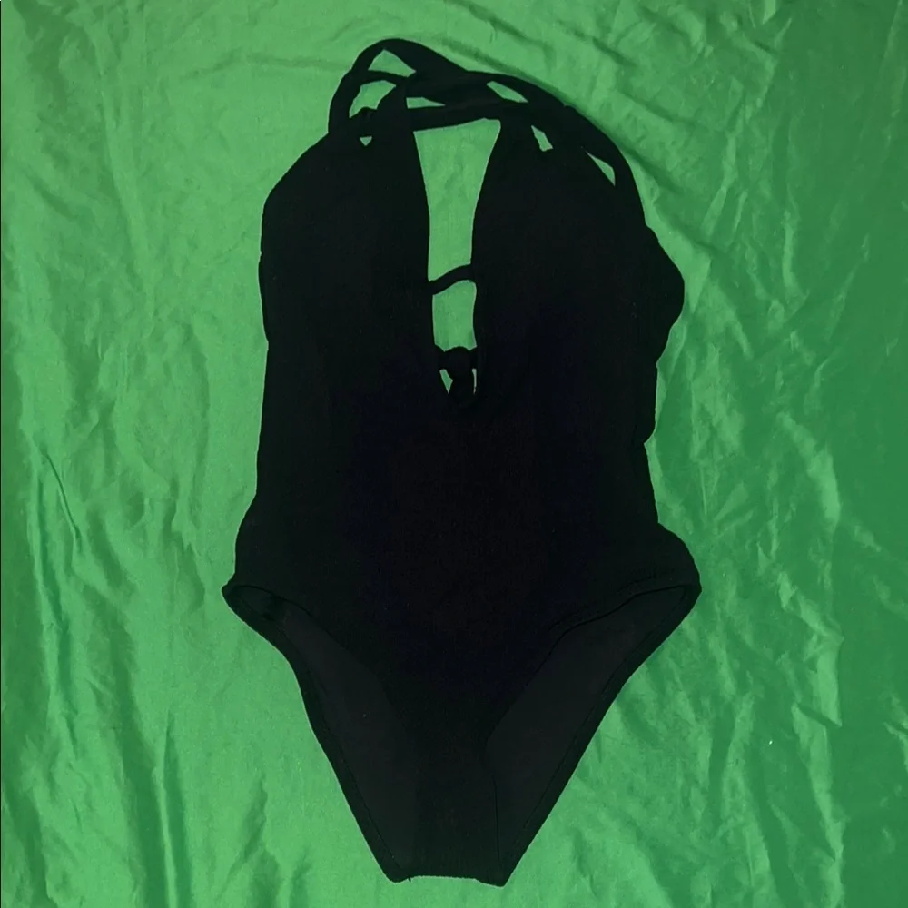 NWOT BeccaStylish Black One Piece Swimsuit size Small - Picture 2 of 8